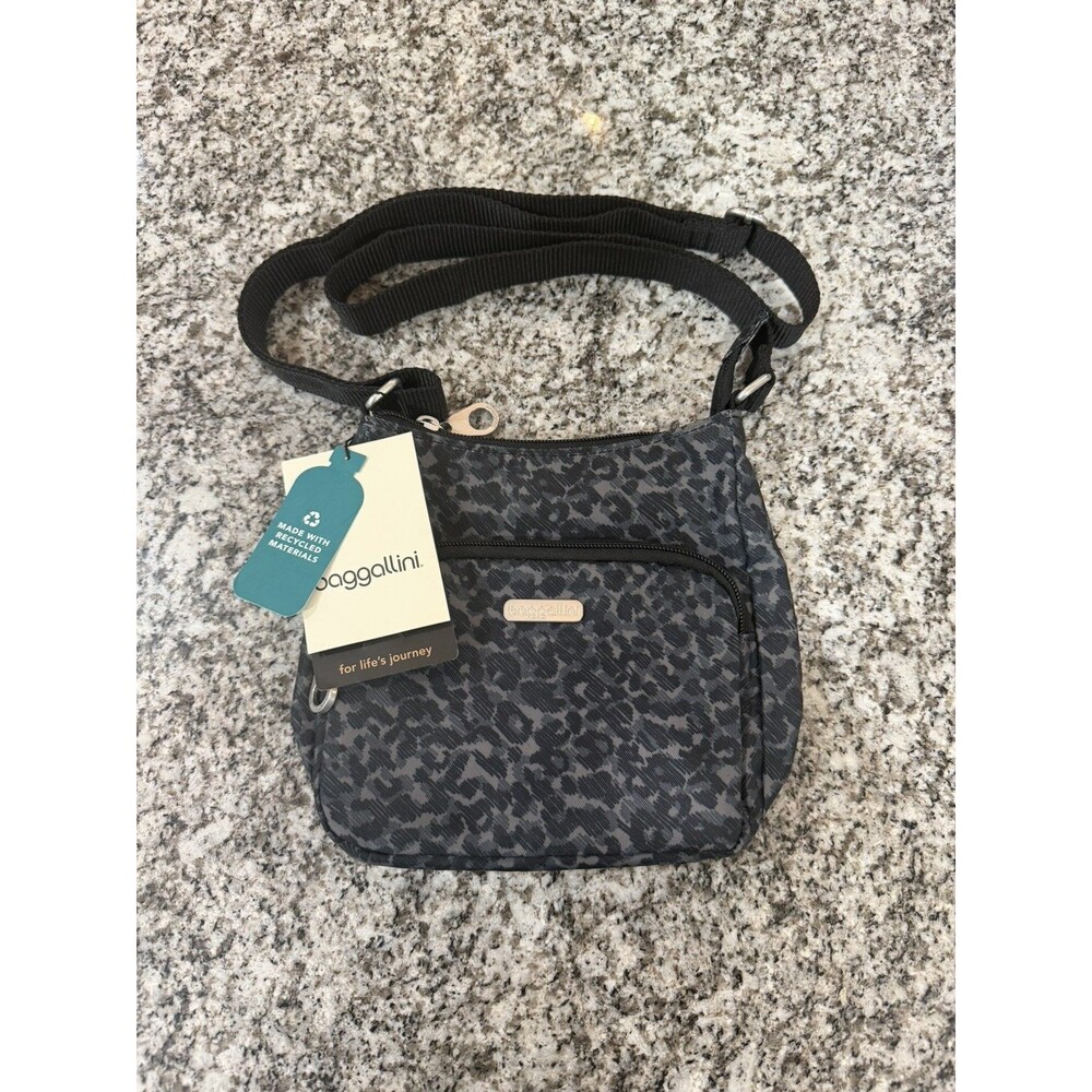 baggallini Joey Bagg Nylon Crossbody Black & Gray Cheetah Print NWT Travel Bag